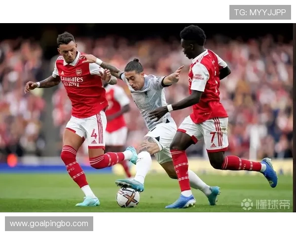 克洛普战术变阵激活边路进攻，利物浦强强对话展现争冠韧性