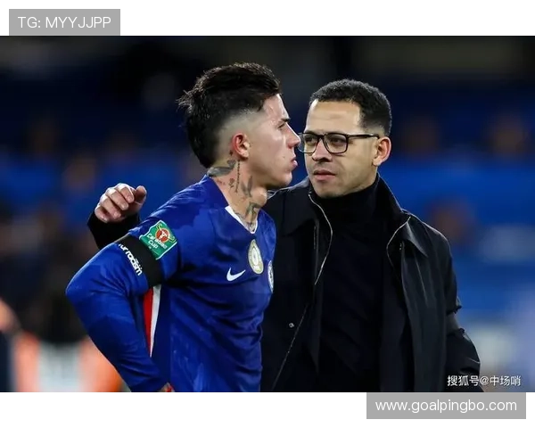 切尔西中场失控与后防危机加剧，复兴之路面临严峻考验