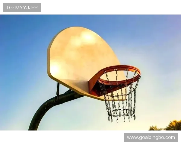 作为新手篮球爱好者，必须了解的三秒违例具体规则与判罚标准